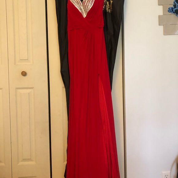 La Femme Red Prom Dress - Picture 3 of 6